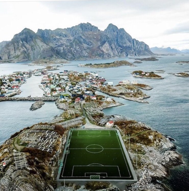 OHWellbeingSoc's tweet photo. The @OldHarrovianAFC are dreaming of an Easter Tour next year. Where would you love to play?

#ohafc #oldharrovians 

Wonder when the Premier League will start again. Perhaps all the tests and precautions should be kept for the NHS and other key workers... https://t.co/9NyLhYGlsi