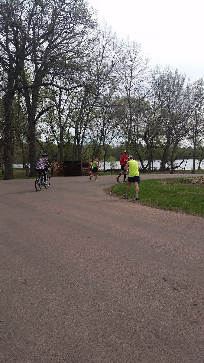 Read_Run_Live's tweet photo. Halfway done and @Ultra4Adventure picked up some help. Thanks, @MikeWaldner and Co for the support. #ultrarunner #madmooseultra https://t.co/6KtLVaoag2