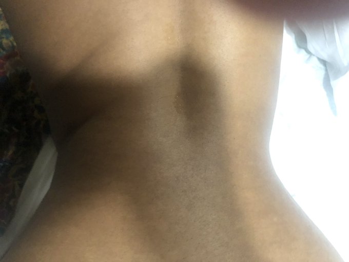 What a big load! He barely got any on my waist 🥺 but he made a real mess of my skirt rip https://t.c<a href="/tag/quarantineandchill"class="tags"><span>#quarantineandchill</span></a>