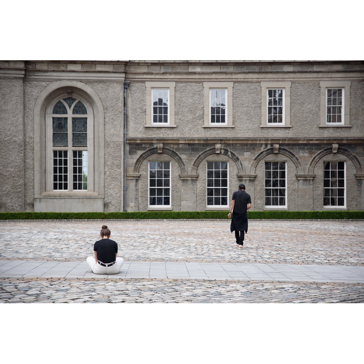 drawing_arch's tweet image. Drawing as communication: As part of our residency @IMMAIreland last summer we spent an afternoon with 27 members of the public drawing our observations of the courtyard at IMMA onto a 4x4m print-out of our own survey studies. #spacemapping #imma Photos: Ruth Connolly