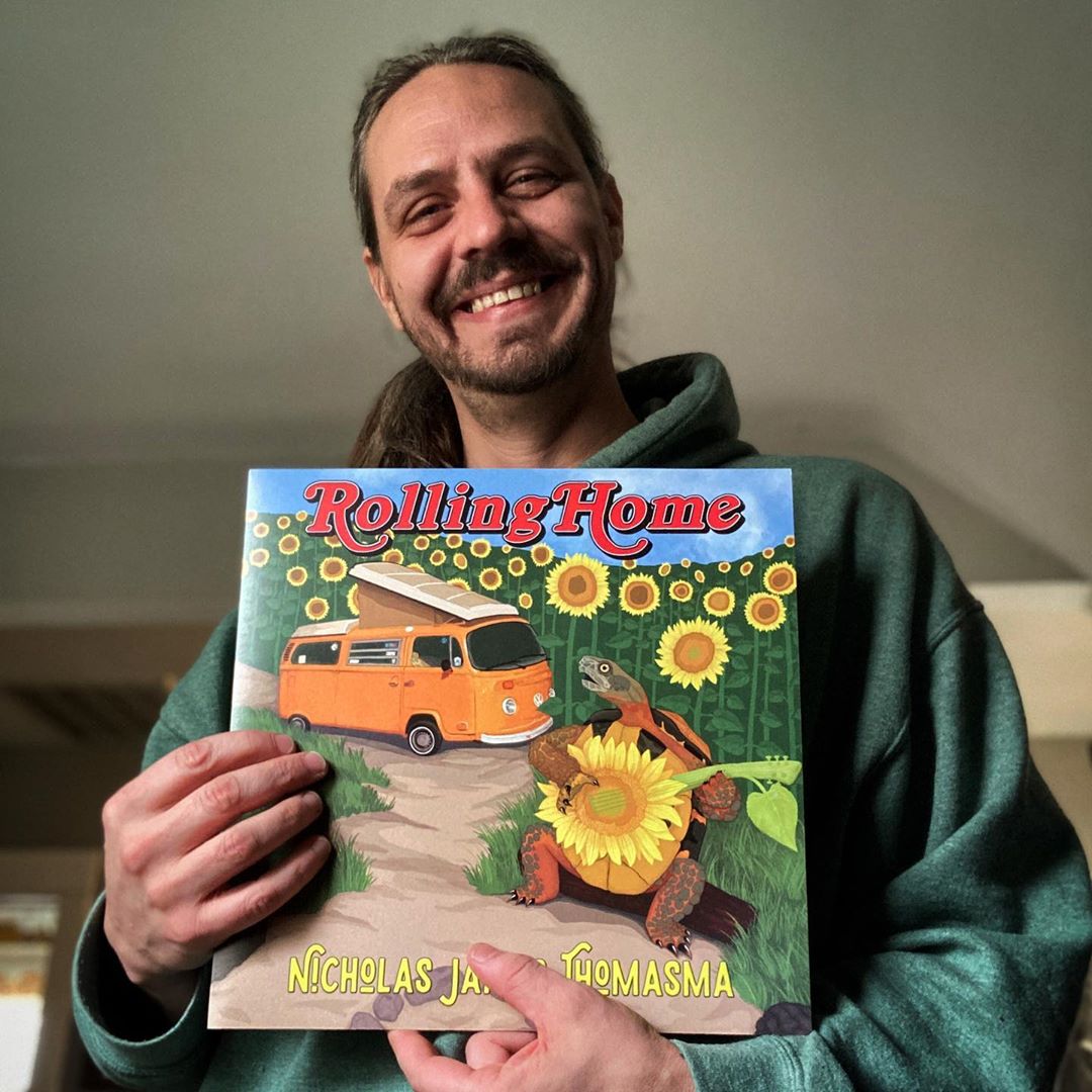 foundersbrewing's tweet photo. Our #CraftedinMI feature today is @nikthomasma, a GR, MI-based singer-songwriter. He combines stories and songs for a show that can be enjoyed by people of all ages.

Check out his new album Rolling Home, that you can purchase on his website here: https://t.co/Plupwqf7bl. https://t.co/GtSXX6OvjJ