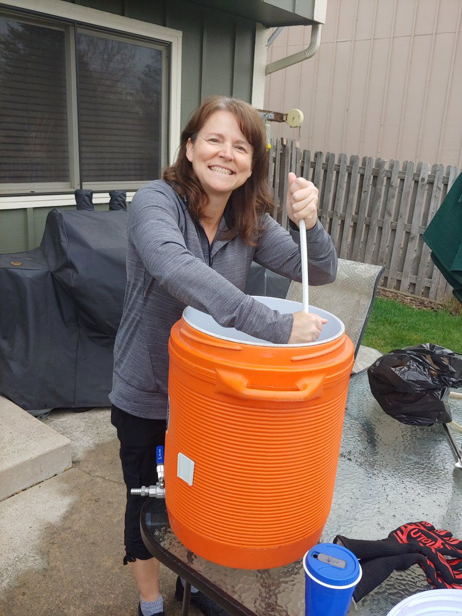 esheppy's tweet photo. Big Brew Day today. Sheppybrew #Beermodel is the #BrewMaster today. Making "Wild Cow" a homebrew (sort of) designed to (sort of) be like Spotted Cow. Mash is underway. #BeerModelBrewMaster #WildCow
#BigBrew #BigBrewDay #Homebrew #BigBrew2020 #aha #AmericanHomebrewersAssociation https://t.co/NWO1JgvqEL