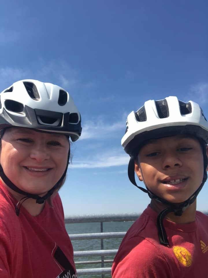 AmDiabetesIN's tweet photo. Here are Sarah and Mason getting ready for the Indiana Virtual Tour de Cure coming up on June 6! Joining the 23 mile Virtual Training Ride this morning by riding in our neighborhood. It’s a beautiful day to #MoveYourNumbers.
#VirtualTourdeCure2020
https://t.co/x4S6OVCEUy https://t.co/6H6L1wAsJf
