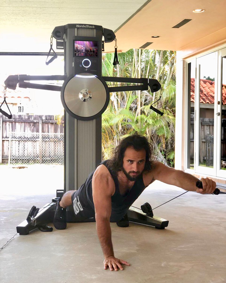 NordicTrack's tweet photo. Sweat it out and get back to work.
#lunchbreakworkout #homegym #fusioncst https://t.co/nintzANN7s
