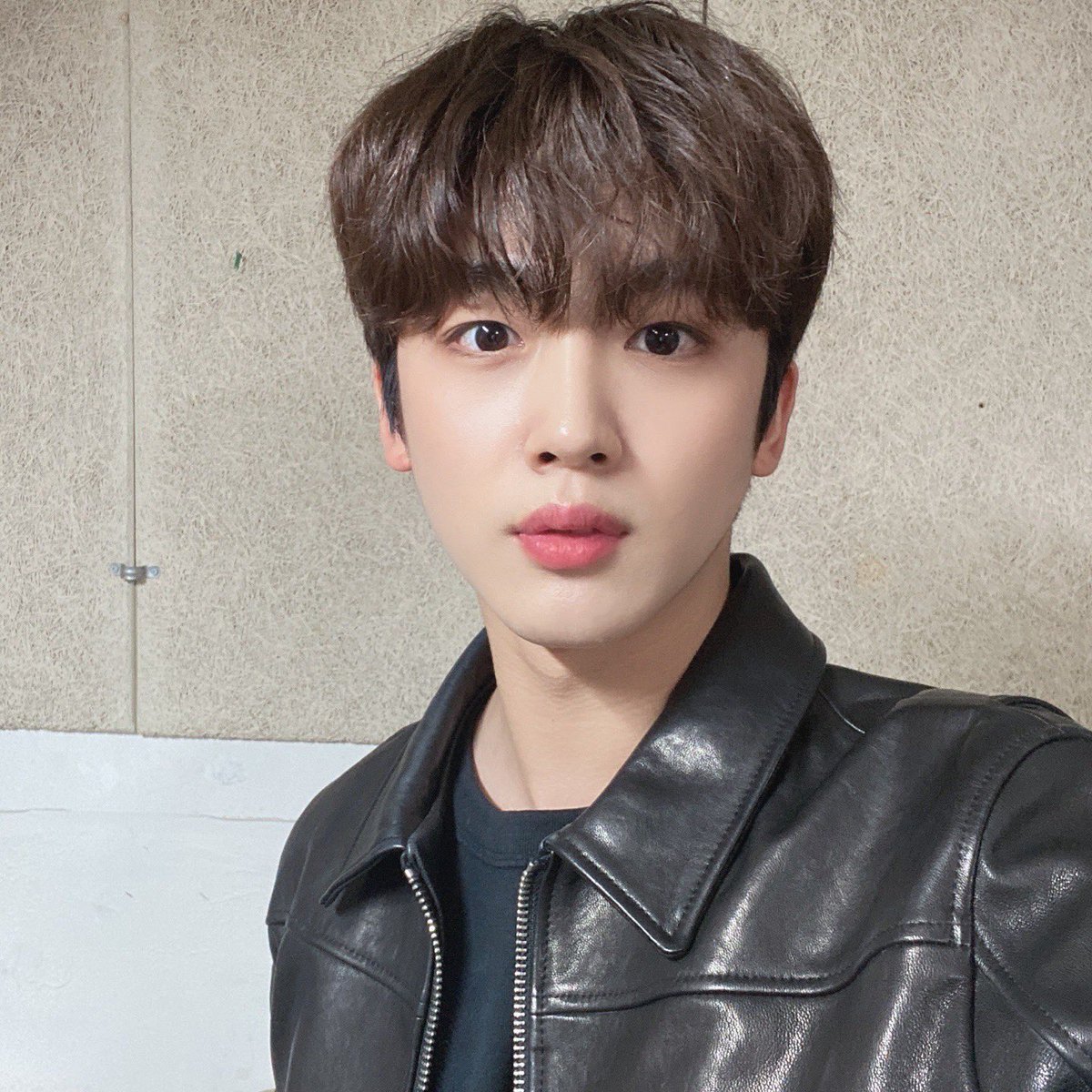 당황스럽기도 했지만😅 레전드를 만나 많은 것을 듣고 배운 요한이가 다음 주에는 어떤 모습을 보여줄지 기대해주세요🎼👍

#김요한 #KIMYOHAN #OUIentertainment