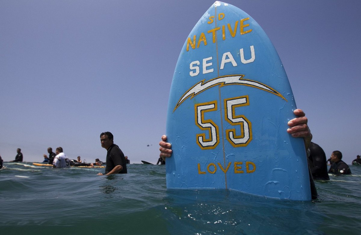 graceperiod10's tweet photo. 8 years gone but never forgotten. #JuniorSeau #Seau #SayWow #55 #Buddee #Chargers #Oceanside #Oside
Rest Easy Buddee β‘οΈπ€πΊπβ‘οΈ https://t.co/0LIqVDzJfi