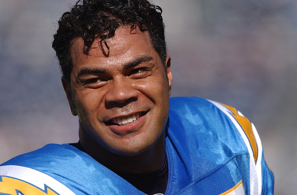 graceperiod10's tweet photo. 8 years gone but never forgotten. #JuniorSeau #Seau #SayWow #55 #Buddee #Chargers #Oceanside #Oside
Rest Easy Buddee β‘οΈπ€πΊπβ‘οΈ https://t.co/0LIqVDzJfi