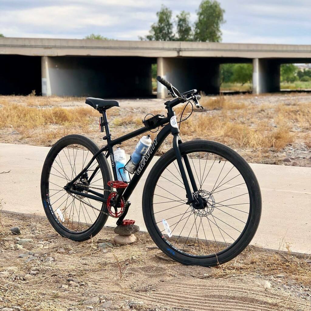 dbwilldo's tweet photo. Just showing off for @bikesdirect. @sebikes street tires, 42 tooth front ring. 15-17mph no sweat! #fromwhereiride #gravitybikes https://t.co/TUJTOKq2L1 https://t.co/CTikpr3FId