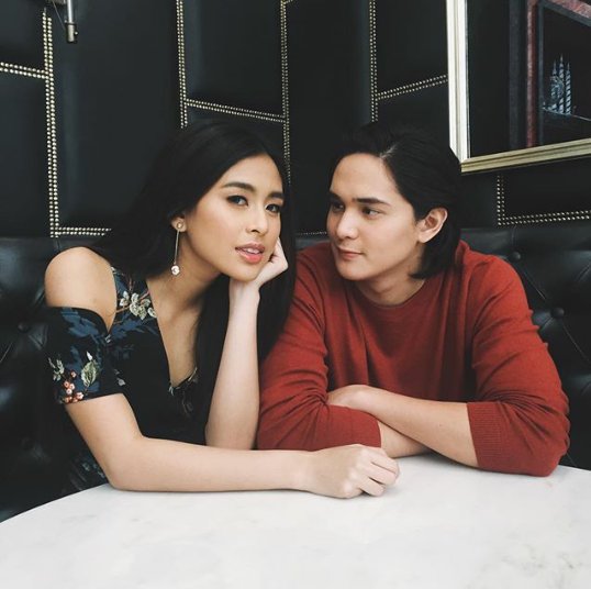 tommobuttercup's tweet photo. they were cute together ๐
#Gabru
#AleBarro https://t.co/W9qmW8kWFM
