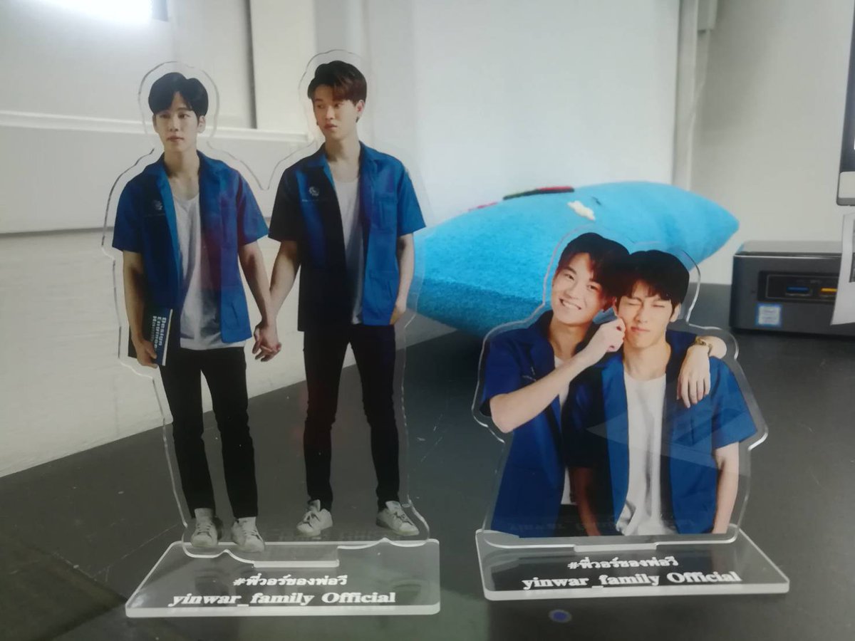 yinwarfamilysup's tweet image. 🎉 Giveaways​📣 ตอบแทนจากทางบ้านคู่ ที่ทำให้ ENOFLOVEep8 ติดเทรนด์โลก 

กติกา
☑️Follow ทวิต 
☑️รีทวิต
☑️ติดแท็ก #ENOFLOVEep8

สุ่มผู้โชคดี
รับเสื้อ จำนวน 2 รางวัล
สแตนดี้ หยิ่นวอร์ 4 รางวัล
สร้อยข้อมือรูปเกียร์+จี้ V, M  2 รางวัล
ประกาศผู้โชคดี วันที่ 4/5/63