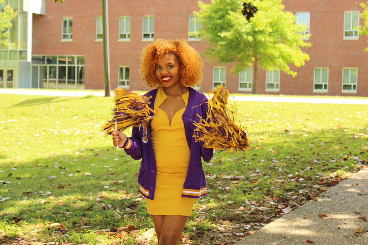 desertsungirl's tweet photo. 5/2/2020 I received my degree from Alcorn State Universty with a Bachelors of Arts in Sociology
#AlcornGrad #HBCUgrad #mypricejustraised #ButGod https://t.co/cMTJVApphi