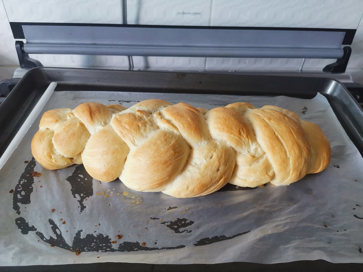 crisdelag's tweet photo. Challah para el fin de semana #rodaremos #encierro2020 https://t.co/3Dd0xy3Ftd