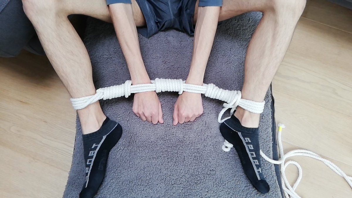 Roderick092's tweet image. Practice some bondage fun on a cute pup