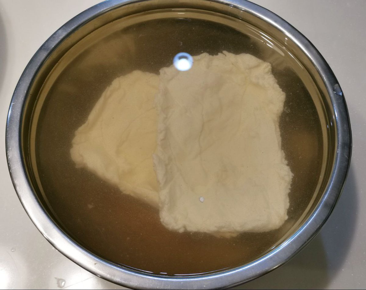 JojoSekri's tweet photo. Fresh homemade Feta
JojoCookingMagic Homemade Feta
#homemadefeta #freshfeta #naturalingredients #nopreservatives #nofoodcoloring #noaddictives #nomsg #healthyfood #healthydiet #halalfood #halal #@jojosekri #@jojocookingmagic https://t.co/aDztxr8XHR