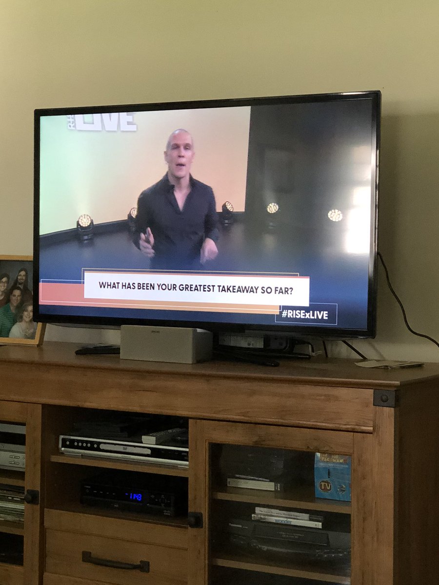RachelCorkill's tweet photo. From @EdMylett to uncover my gifts, and find my happiness by helping others through my gifts! #risexlive @letsriseco https://t.co/fqayWyPHpj