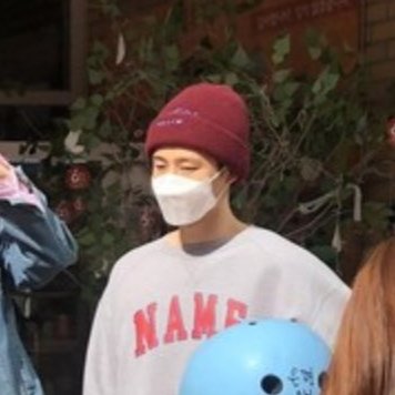 explicitdyo's tweet photo. bitches crying over a low quality photos of hanbin it's me I'M BITCHES https://t.co/n7E8hr2gxs