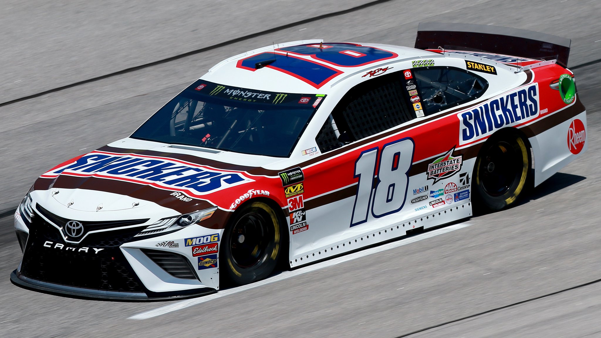 Happy Birthday, Kyle Busch!! Have a day! 
