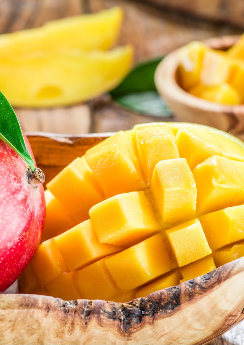 bio_tropical's tweet photo. ✔️Sabías que... el 🥭 Hace brillar la piel y el cabello.  
El mango contiene mucha vitamina A, un nutriente que regula la producción de sebo. Gracias a este componente, comer mango nos ayuda a mantener la piel y el cabello brillantes y correctamente hidratados.#MangosEcologicos https://t.co/ja5ohQSRjE