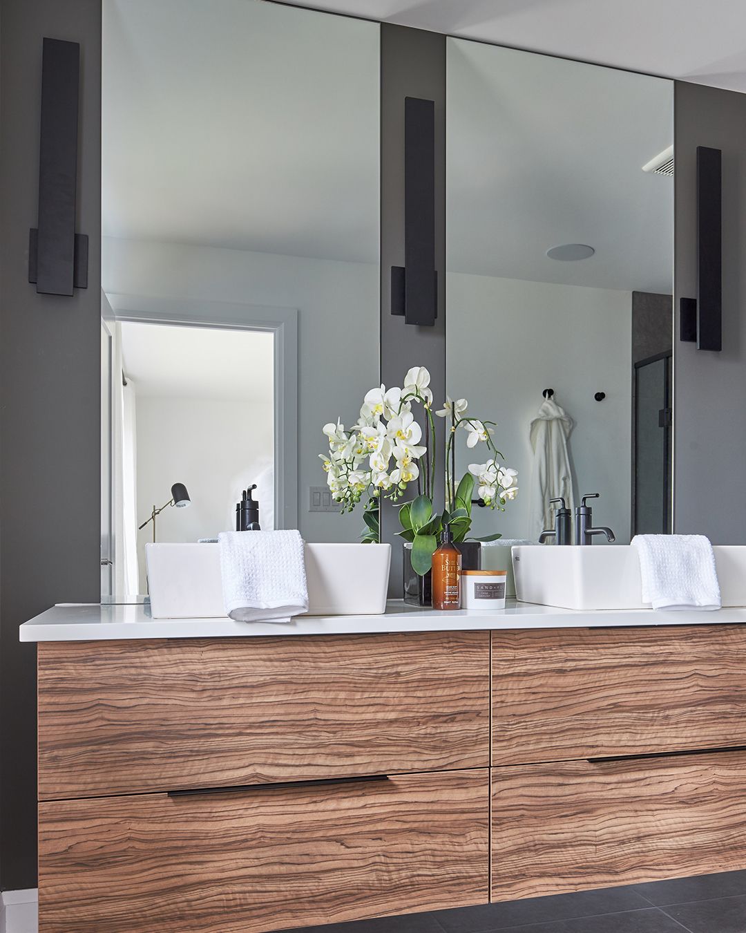 Vesta led wall sconce Clearance