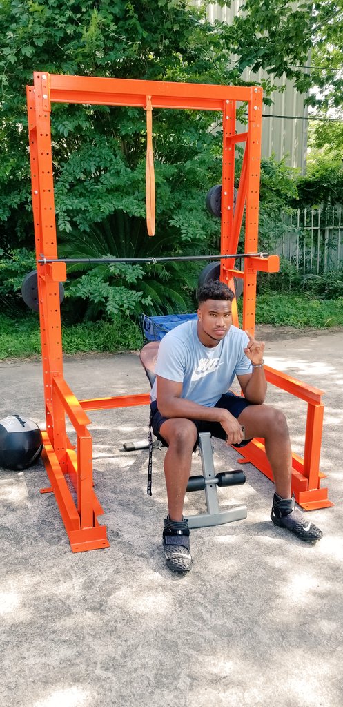 VernonBroughto3's tweet photo. Few more pieces and we will be ready..
HOOK'EM.. https://t.co/MNw79MbnLZ