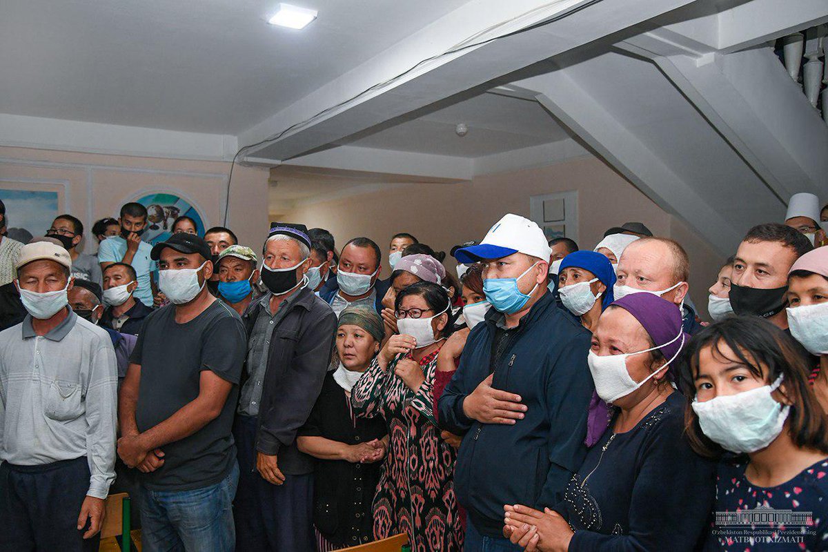 president_uz's tweet photo. In Gulistan, President Shavkat Mirziyoyev talks to those evacuated from the emergency zone in Sardoba, stresses that no one to be left without attention, assistance.
#Mirziyoyev #Uzbekistan #Syrdarya #disaster #dam #breakthrough #damage #population #housing #measures https://t.co/0qS8HZSwJm
