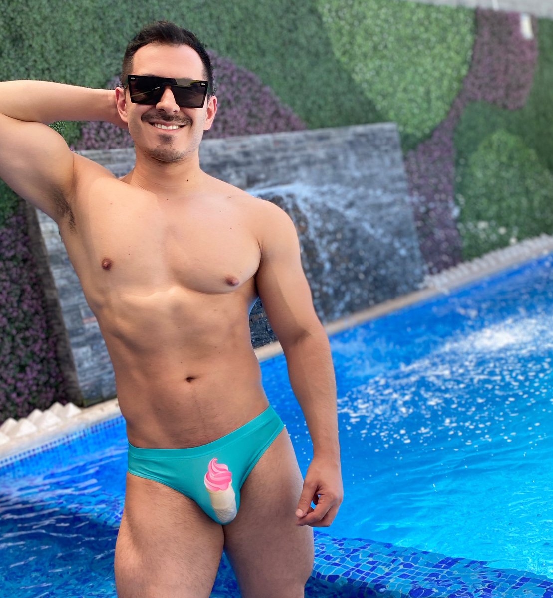 rodopodprivate's tweet photo. ¿Quién quiere helado? https://t.co/ZhFPvciDTA