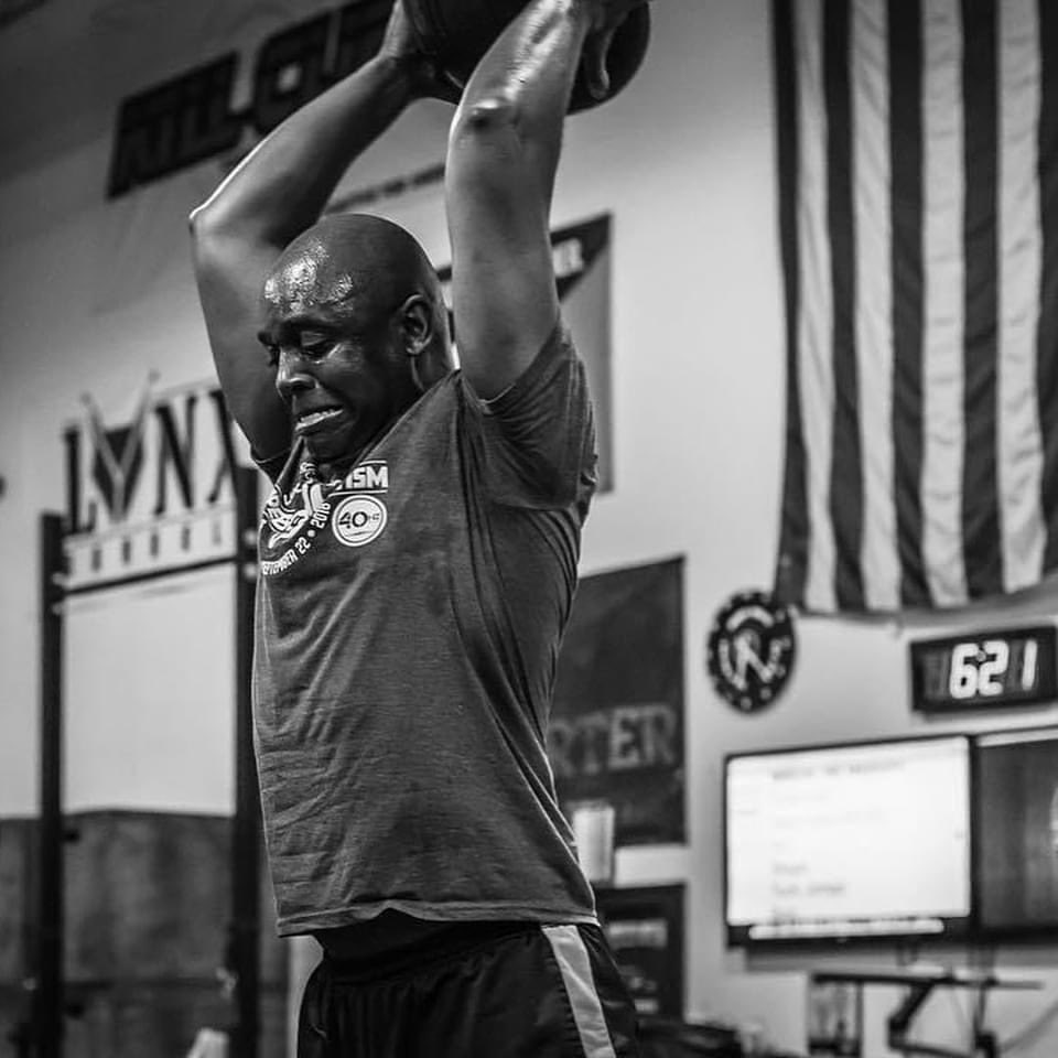 CrossFit_NQ's tweet photo. Happy happy birthday to you @RohanCrawford!!!!! Hope you enjoyed your day...look forward to seeing you soon and handing out your birthday burpees in person! We’re lucky to celebrate you today even if from afar! 🎂 🎁 🍰 💪🏻 #CFNQ https://t.co/PrWLxtsq1c