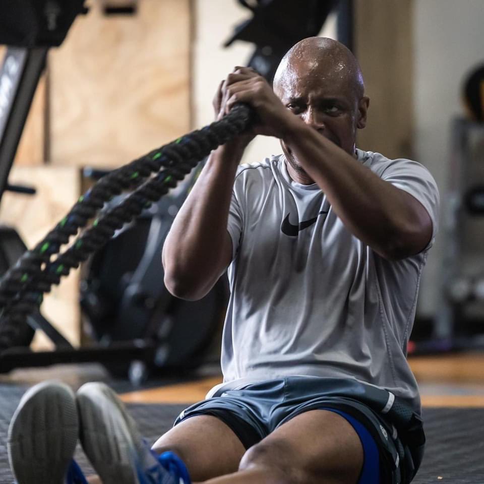 CrossFit_NQ's tweet photo. Happy happy birthday to you @RohanCrawford!!!!! Hope you enjoyed your day...look forward to seeing you soon and handing out your birthday burpees in person! We’re lucky to celebrate you today even if from afar! 🎂 🎁 🍰 💪🏻 #CFNQ https://t.co/PrWLxtsq1c