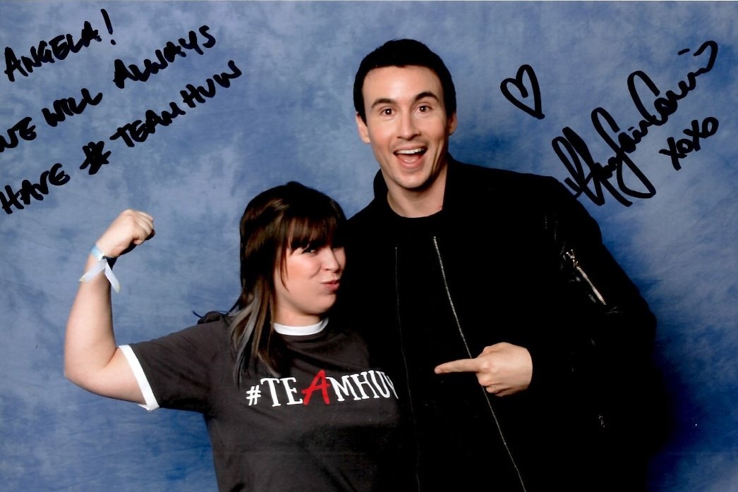 Pllangela's tweet photo. I am super sad that the wonderful @GermanComicCon cannot take place because of the corona virus. But let's put positive moments in the foreground. Thanks to @huwjamescollins for every single wonderful convention moment I was allowed to have with you! #TeamHuw https://t.co/1pBwiwUfFp