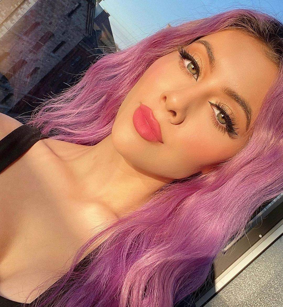 makeuphile's tweet photo. pink lips for #pinkwednesday 💕💗 @mianalauren wearing Snow Way Bae lip kit, Bronze Extended palette and Pink Dreams blush ✨ 
#makeuphile #mua #makeup #makeupartist #graphicliner #artisticmakeup #editorialbeauty #makeupeditorial #beautycommunity https://t.co/3xeuYY22yY