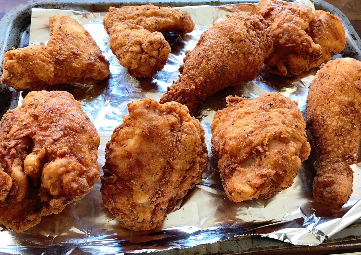 BruceDobbie_'s tweet photo. @KFC_UKI #RateMyKFC what you reckon @KFC_UKI https://t.co/Og5JlM1N1O