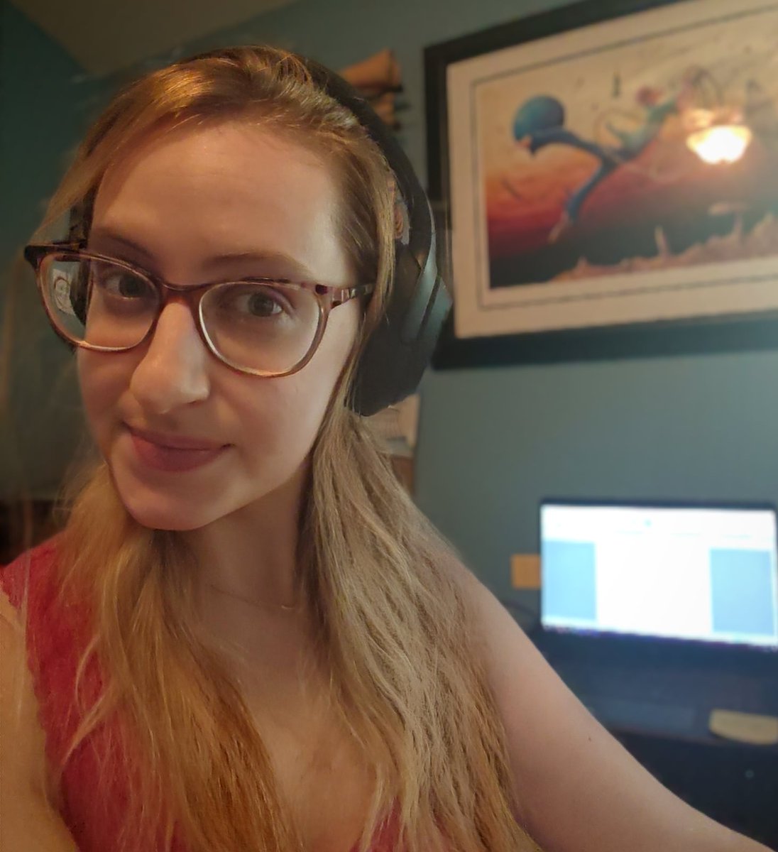 JessicaDHarton's tweet photo. Featuring noise canceling headphones! 
#CoronavirusOutbreak #mycorona #quarantinelife #isolation #socialdistancing #flattenthecurve  #headphones #noisecancelling #inspiration #saturdayvibes #spring2020 https://t.co/7vOnJTP910