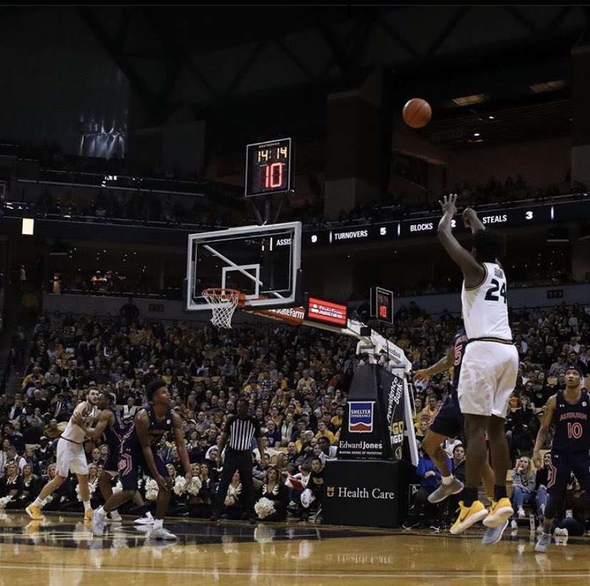 Blessed to receive an offer from Mizzou. I want to personally thank Coach Martin, Coach Mann and the entire Mizzou coaching staff. #GoTigers🟠⚫️
