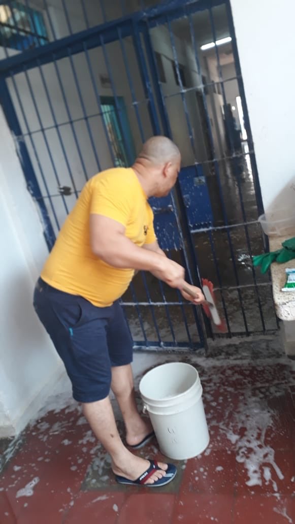 INPEC_Colombia's tweet photo. Hoy jornada de aseo y desinfección en el Establecimiento de Mediana Seguridad de Valledupar. #InpecPreviene https://t.co/JqfLlBHh2H