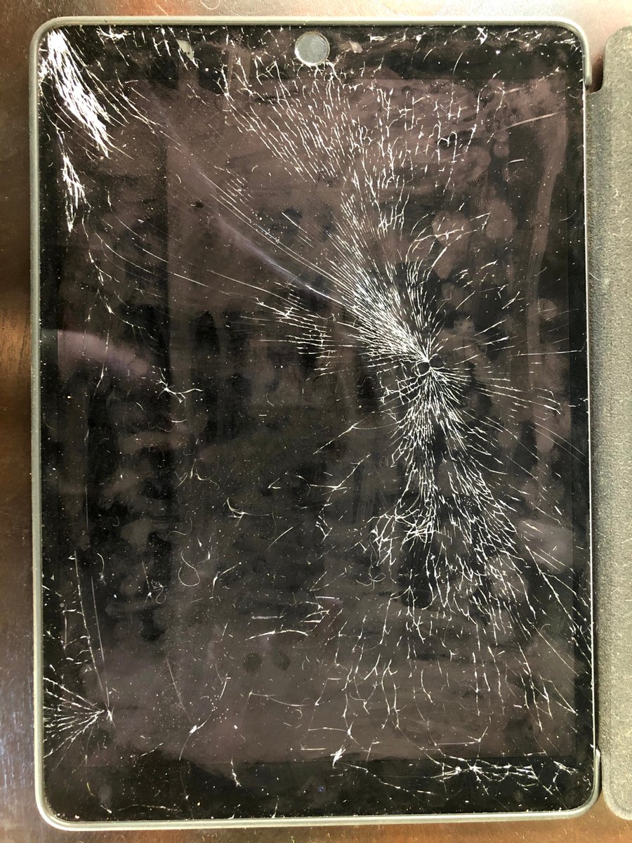 jkeroes's tweet photo. Bought an iPad Air 3 for $404 in Nov. Broke it in Apr. How much to replace screen? If you said "$400", then you agree with @AppleSupport. https://t.co/linmCP8dt9