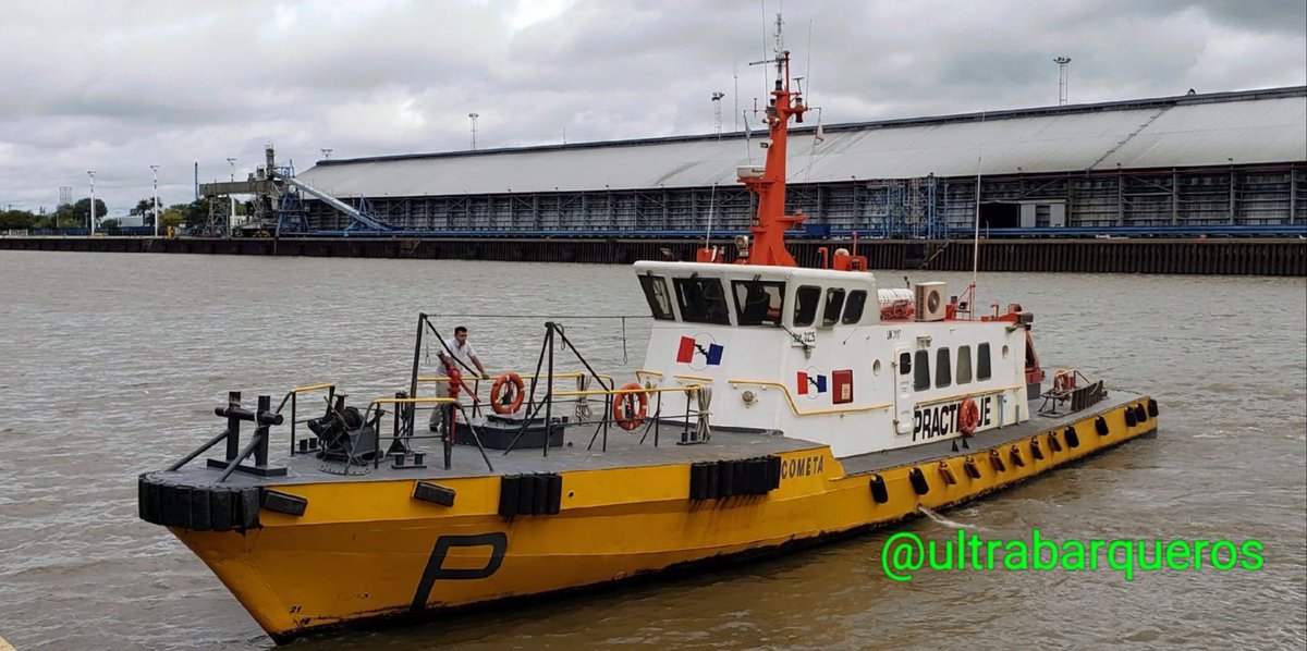 UltraBarqueros's tweet photo. Pilot Vessel "COMETA" #PilotStation #LanchasDelEste #LaPlataHarbour #BuenosAiresProvince #Argentina - 21.05.2018 - 13:56 Local Time.
#pilotstation #tanker #ultrabarqueros #ultrabarqueros2 #pilotvessel https://t.co/VE9wCaJt1W