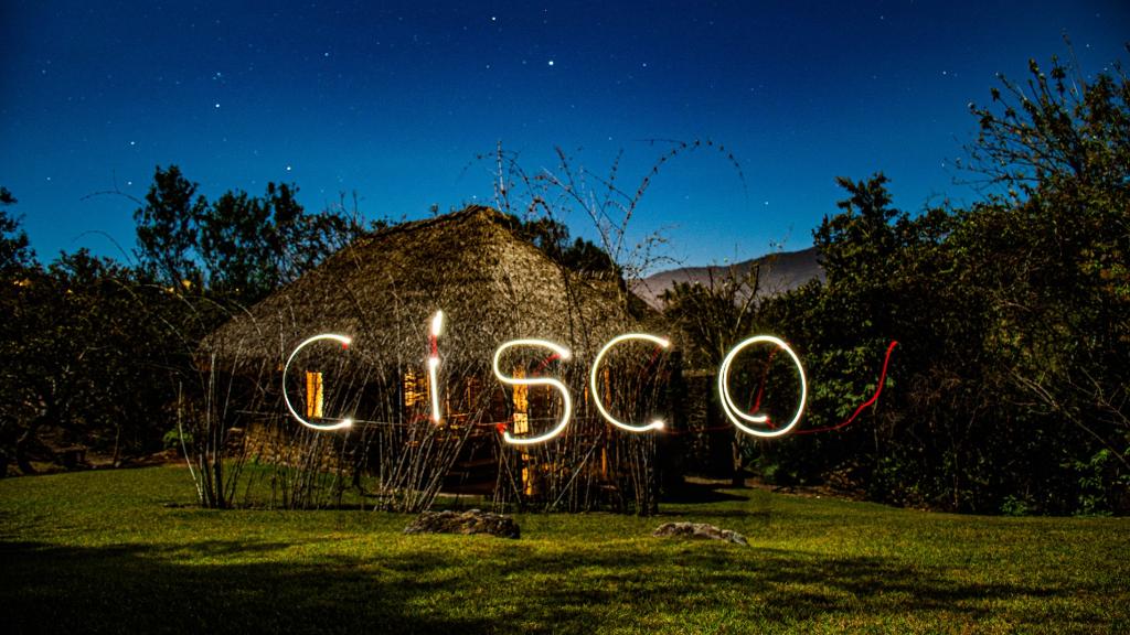 WeAreCisco's tweet image. Alberto is a consulting engineer in Mexico City and a runner up in the #WeAreCisco #LoveWhereYouWork photo contest. We think this photo shows that even in the darkness, Cisco can be a light. #LightWriting