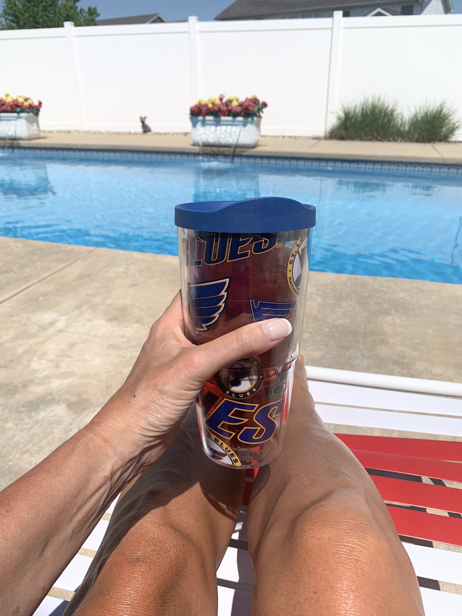 KaranEsch's tweet image. It’s time! #PoolsideQuarantine