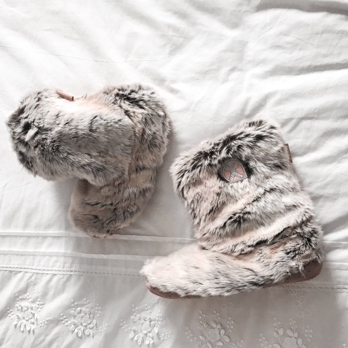 bedroom athletics cole