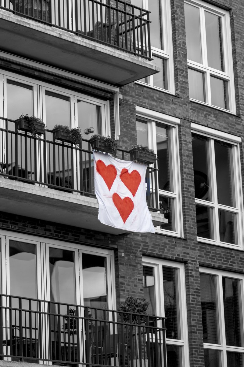 MarjoVonderman's tweet photo. Foto's van 'De Verlaten Stad' (Leeuwarden) op muziek van @frankboeijen https://t.co/4PbhigYLEU https://t.co/dOahF2iHd9