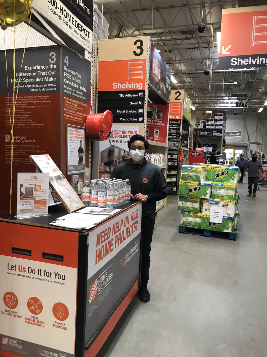 mishgonyeaHD's tweet photo. Smart 72 in the house! Nathan is doing a fantastic job! #team1069 https://t.co/jjYZEj3oww