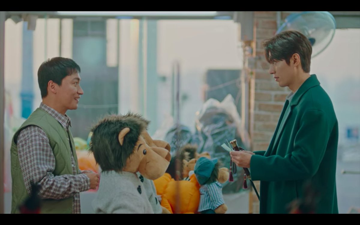 As per episode 5, we knew that the dolls doesn’t involved in the time skip. He “bought” that for her before he went back to Corea  https://twitter.com/kdramastwt/status/1254127955246084096?s=21  https://twitter.com/kdramastwt/status/1254127955246084096