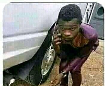 papasiya20's tweet photo. #LockdownHouseParty Zweli vula I channel O nangu lomfana 🔥🙌 https://t.co/67LcYqtuUe