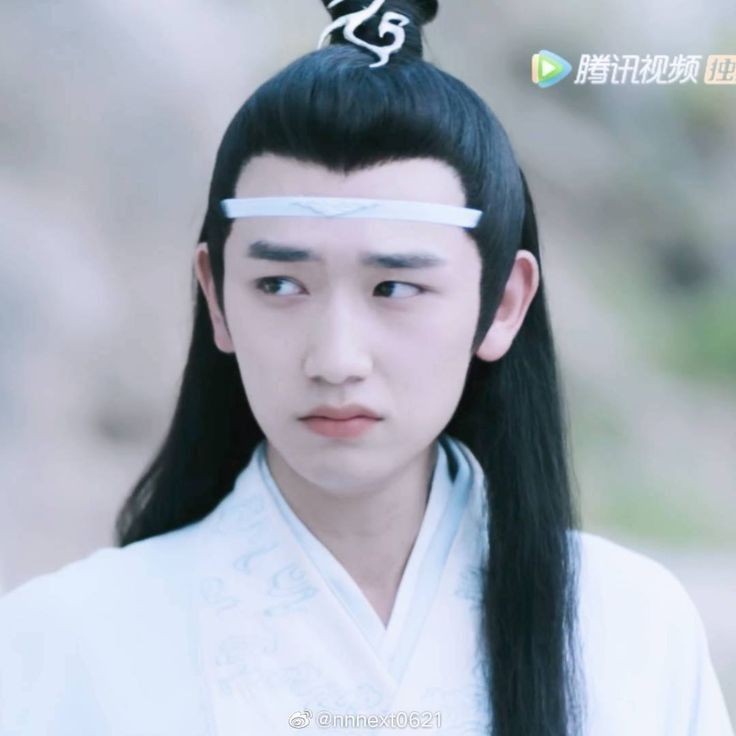 taxjcwn's tweet photo. #Jin como #LanJingYi 

- Honesto. 
- Personalidad bulliciosa.
- Abierto en sus opiniones. 
- Un antisistema él rompe las rEGLAS. #JinHit &amp; #JingLan 
- Le tema a los fantasmas. https://t.co/T521deyH0x