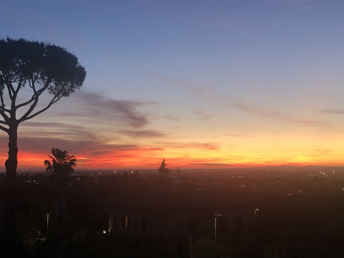 EttoreCarac66's tweet photo. Roma!  #coloursofitaly https://t.co/sstOOArmRz