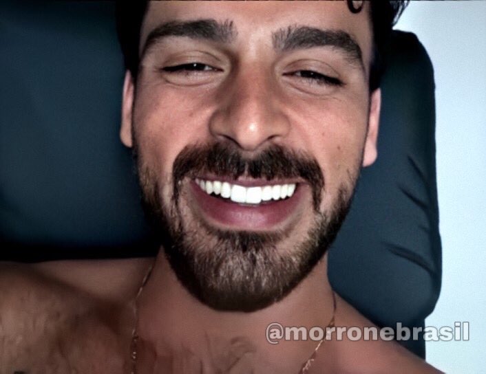 MorroneBrasil's tweet photo. 📸 | Foi bom sair de casa, Mik na live de hoje, ele finalmente pode sair de casa e foi fazer uma visita ao seu amigo @raffaelecerracchio 🖤 Sessão sorriso 🙃 #michelemorrone https://t.co/wwkQYBaGFS