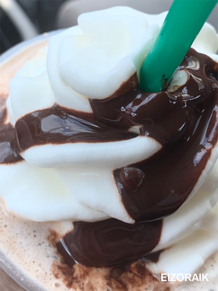 eizoraik's tweet photo. Itโs time for a much needed break anyway. I think of it this way, when weโre able to go out again, everything will feel like new again. #Starbucks #frappuccino #javachip #java #chip #javachipfrappuccino #foodstagram #drinks #drink #coffee #dessert #dessert #favorites #flavors https://t.co/eYNjjI2vv8
