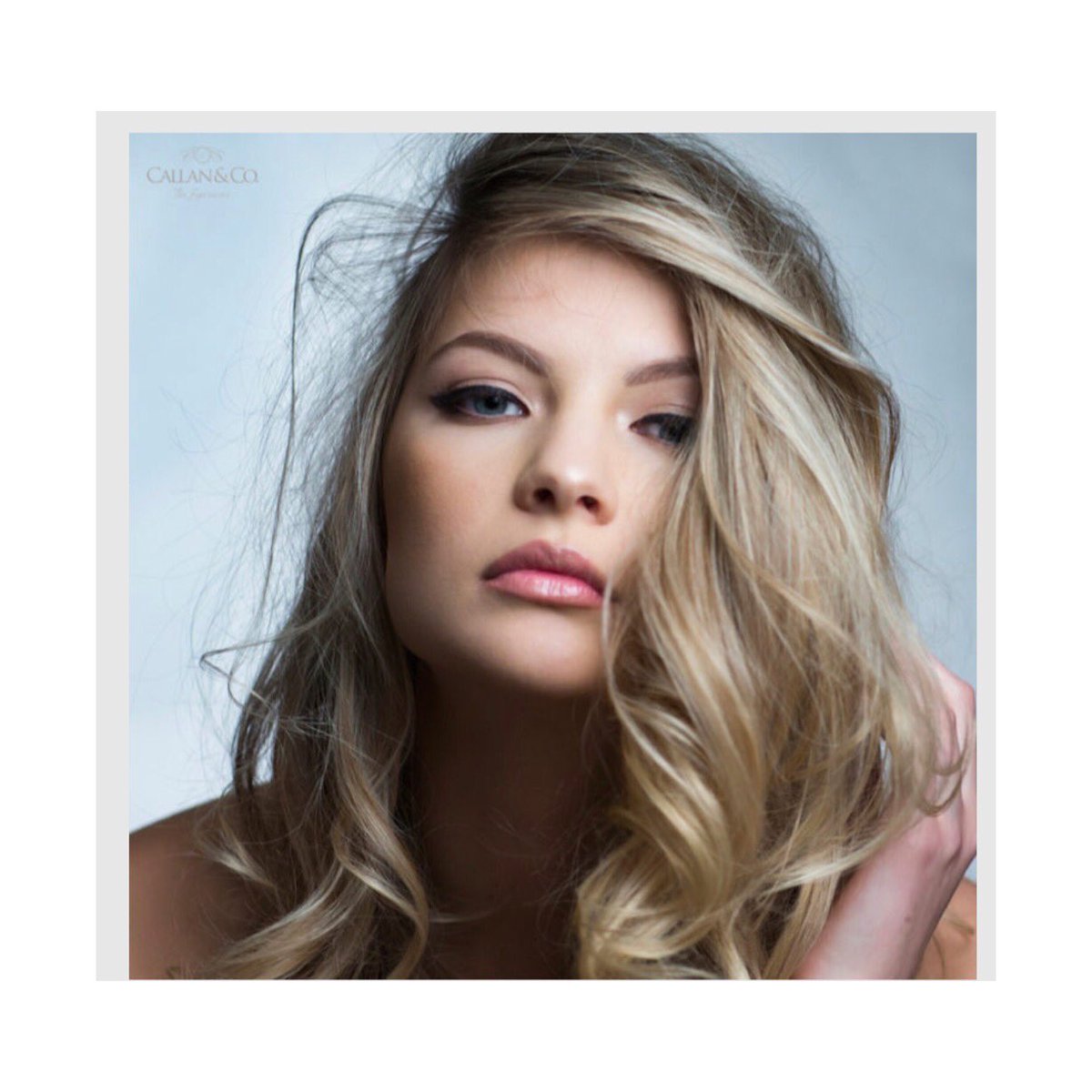 niamheoc's tweet photo. || bed head at its finest|| #tb shoot 
Makeup @paula_callan_makeup 
Hair x me .
.
.
.
.
.
.

#wellafamily #wellaeducation #wellastudio #transformation #balayage #highlights #hairinspo #longhair #hairoftheday #hairgoals #behindthechair #wella #labelm #blondehair #haircut #blonde https://t.co/xtqz0J21To