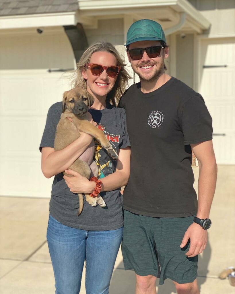 countryroadsokc's tweet photo. A freaking dorable new family right here!! Baby Carly hopped right into her new parents hearts and is off with them for a lifetime of love. Welcome Home Carly!! ππ½ππΎβ€οΈππΆππ‘πΎ #adoptdontshop #dontshopadopt #rescuedogsofinstagram #dogsarefamily #whywβ¦ https://t.co/W47O4NCwDj https://t.co/riDkiGqUD0