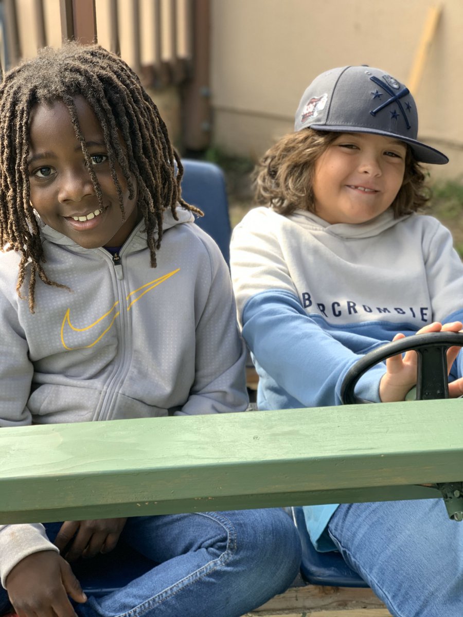 Dani Phillips tweet media